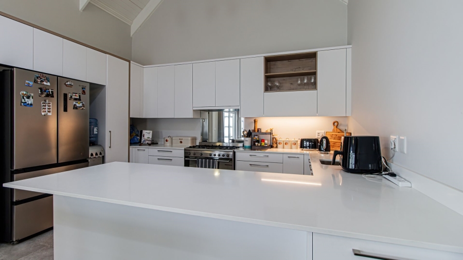 To Let 4 Bedroom Property for Rent in Sitari Country Estate Western Cape